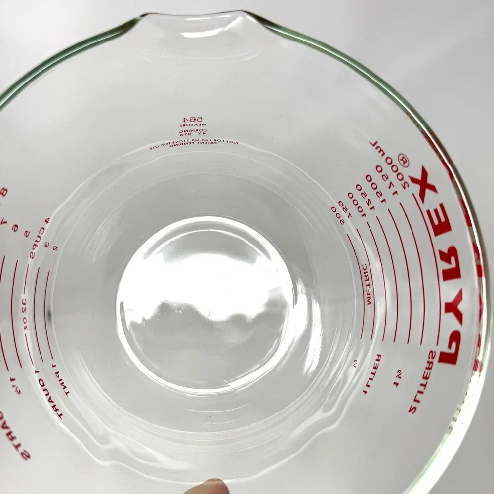 Pyrex 8 Cup 2 Quart Glass Measuring Cup 564 Red Lettering 2000mL Large Pitcher